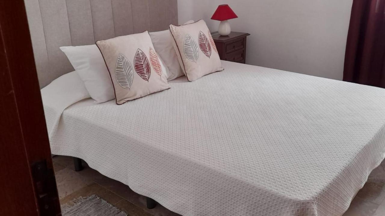 Apartamentos Salema Praia Club Ngoại thất bức ảnh