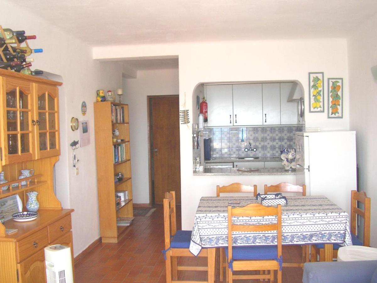 Apartamentos Salema Praia Club Ngoại thất bức ảnh