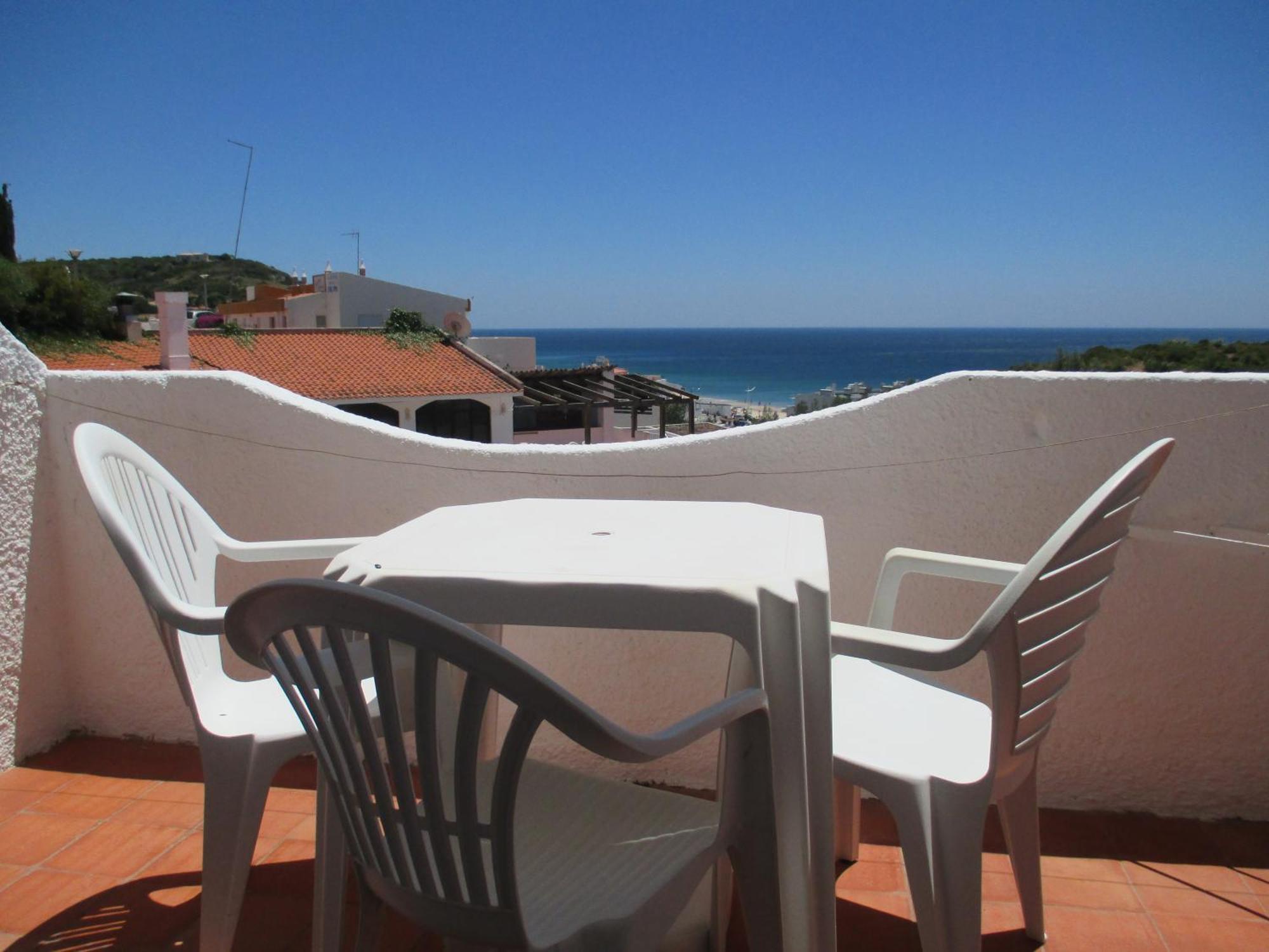 Apartamentos Salema Praia Club Ngoại thất bức ảnh