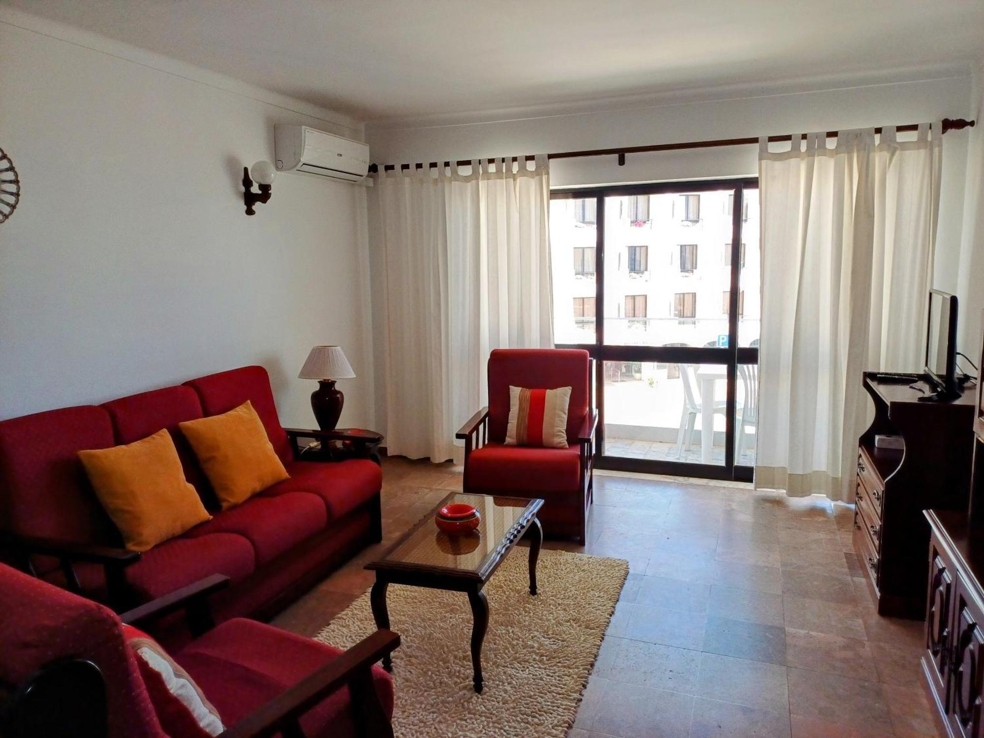 Apartamentos Salema Praia Club Ngoại thất bức ảnh